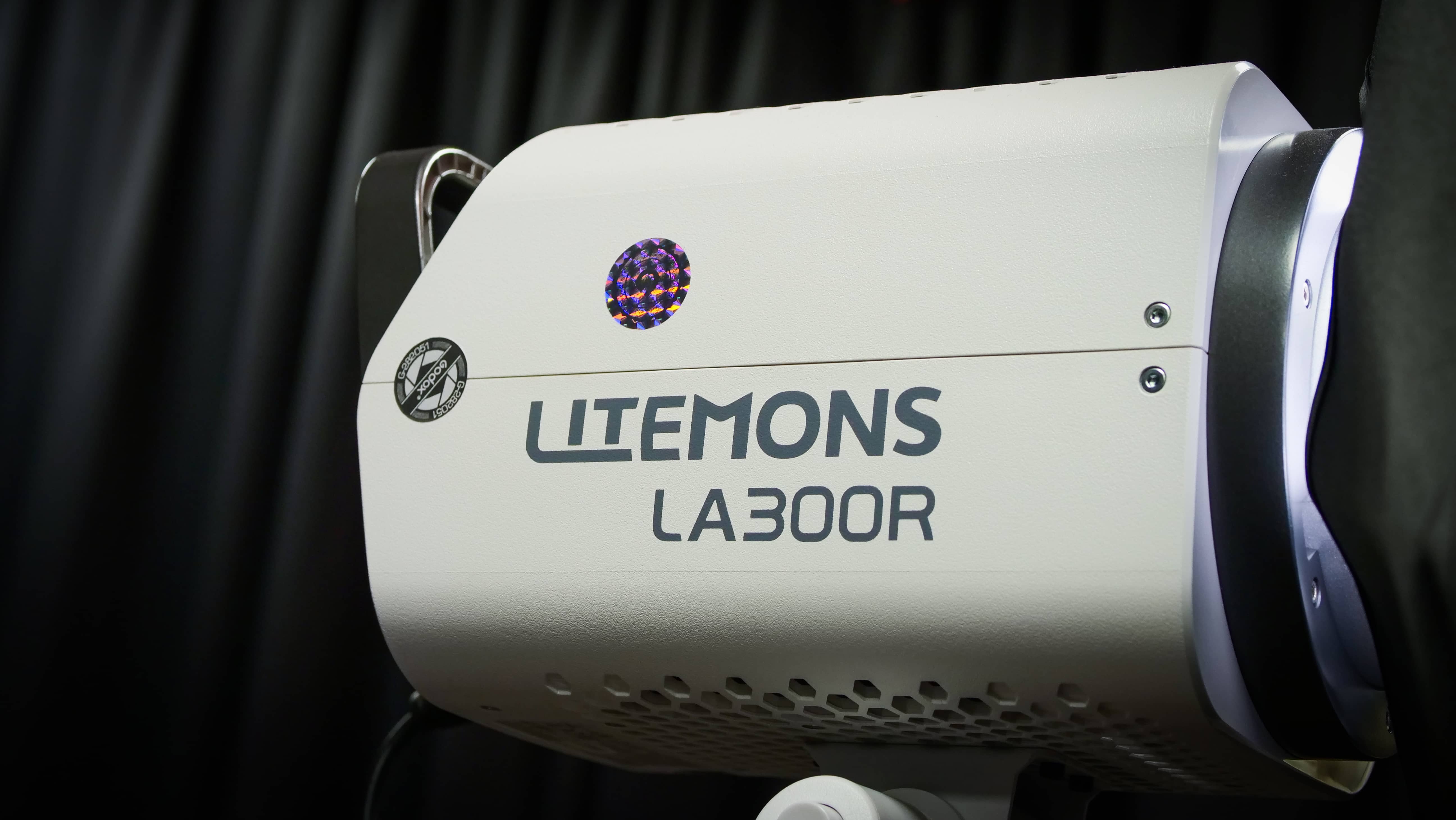 Комплект светодиодных RGB Godox LITEMONS LA300