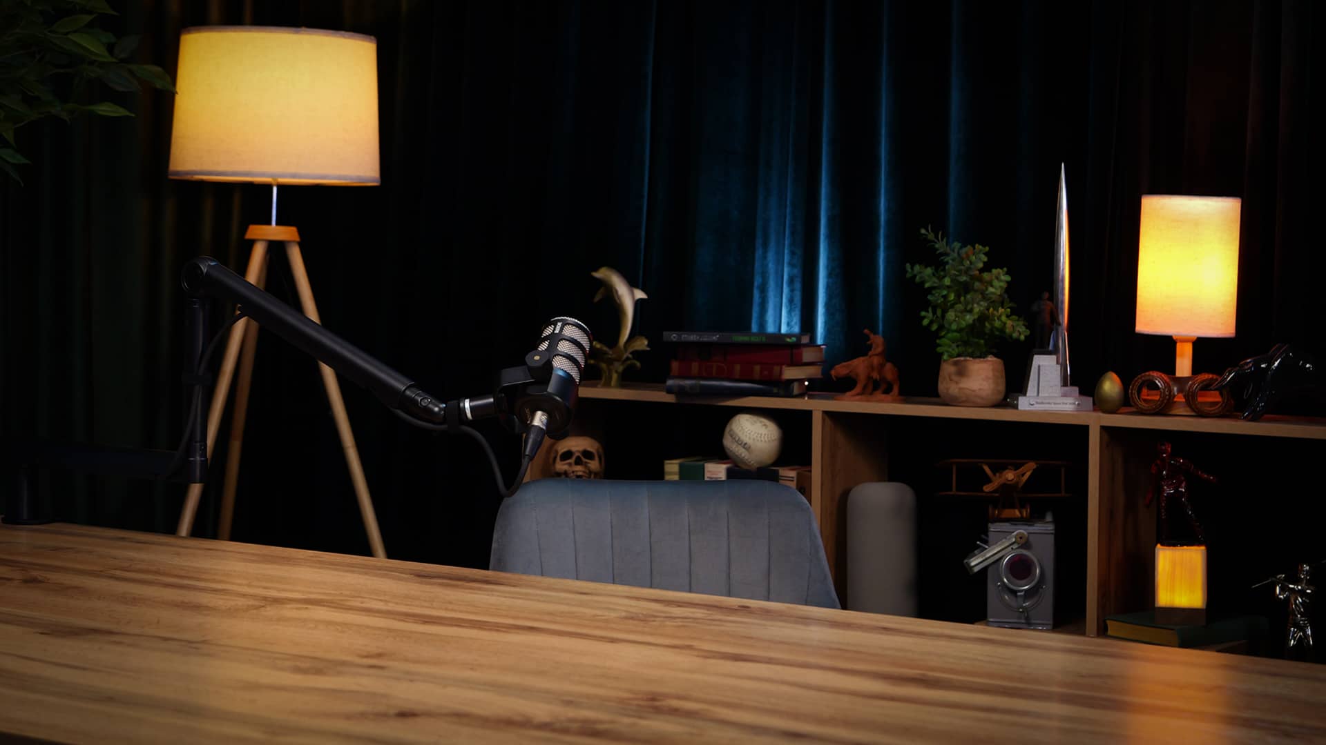 Правая часть студии